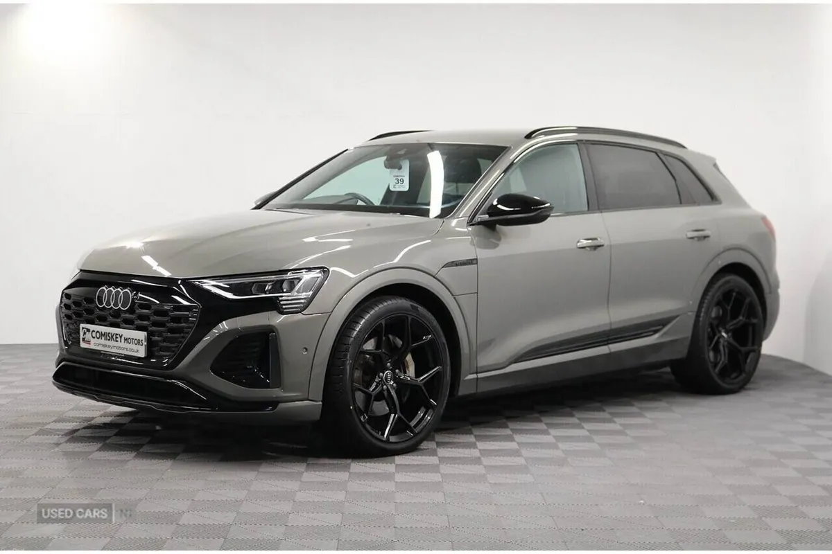 Audi Q8 e-tron S line - Image 3