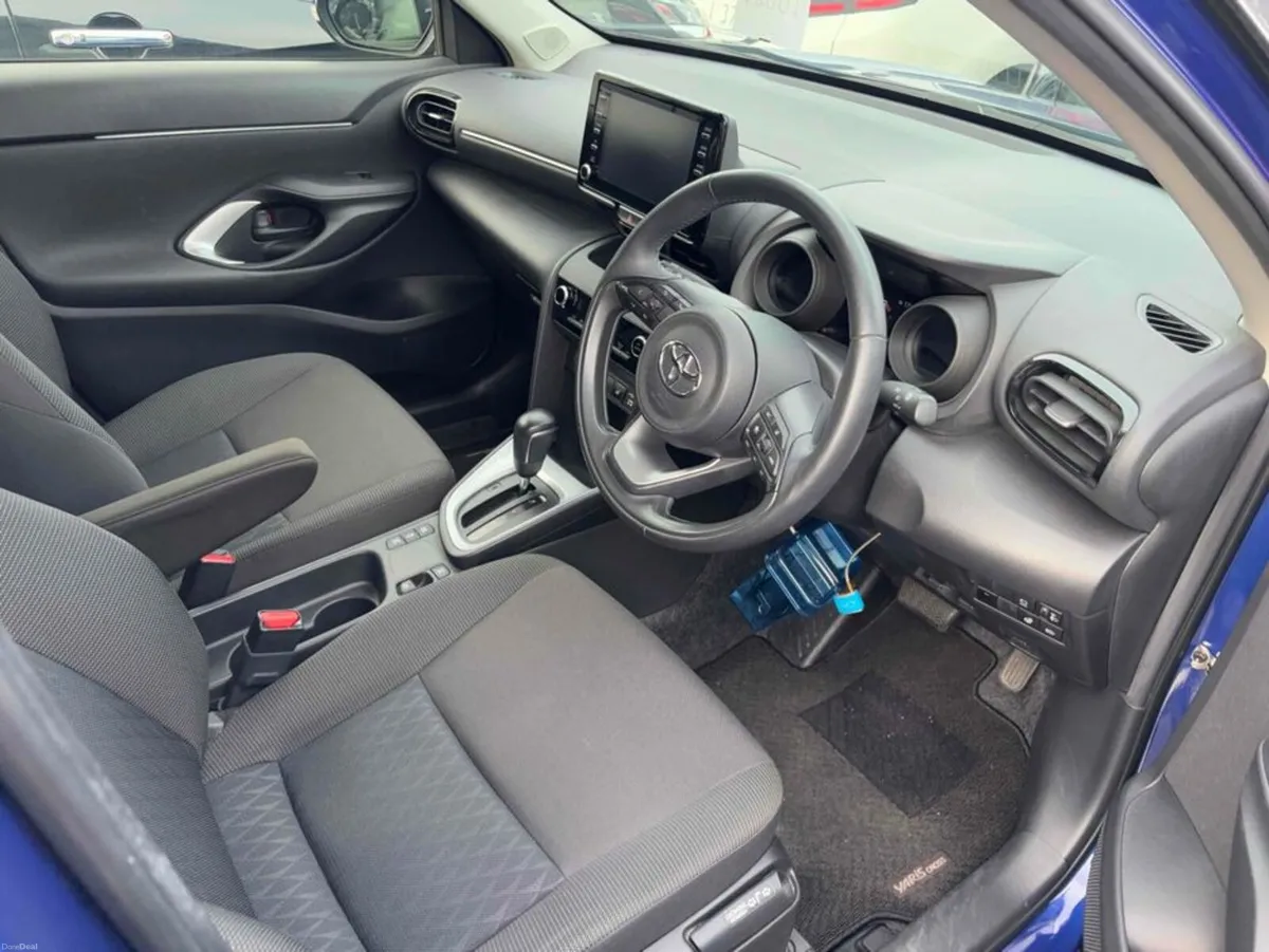 Toyota Yaris Cross HYBRID G - Image 5