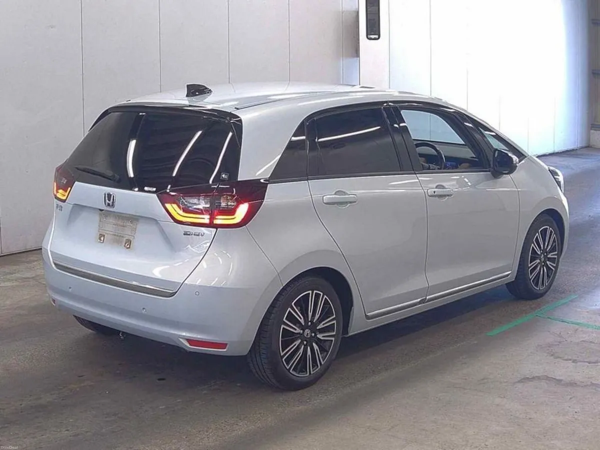 Honda Fit EHEV LUXE - Image 3