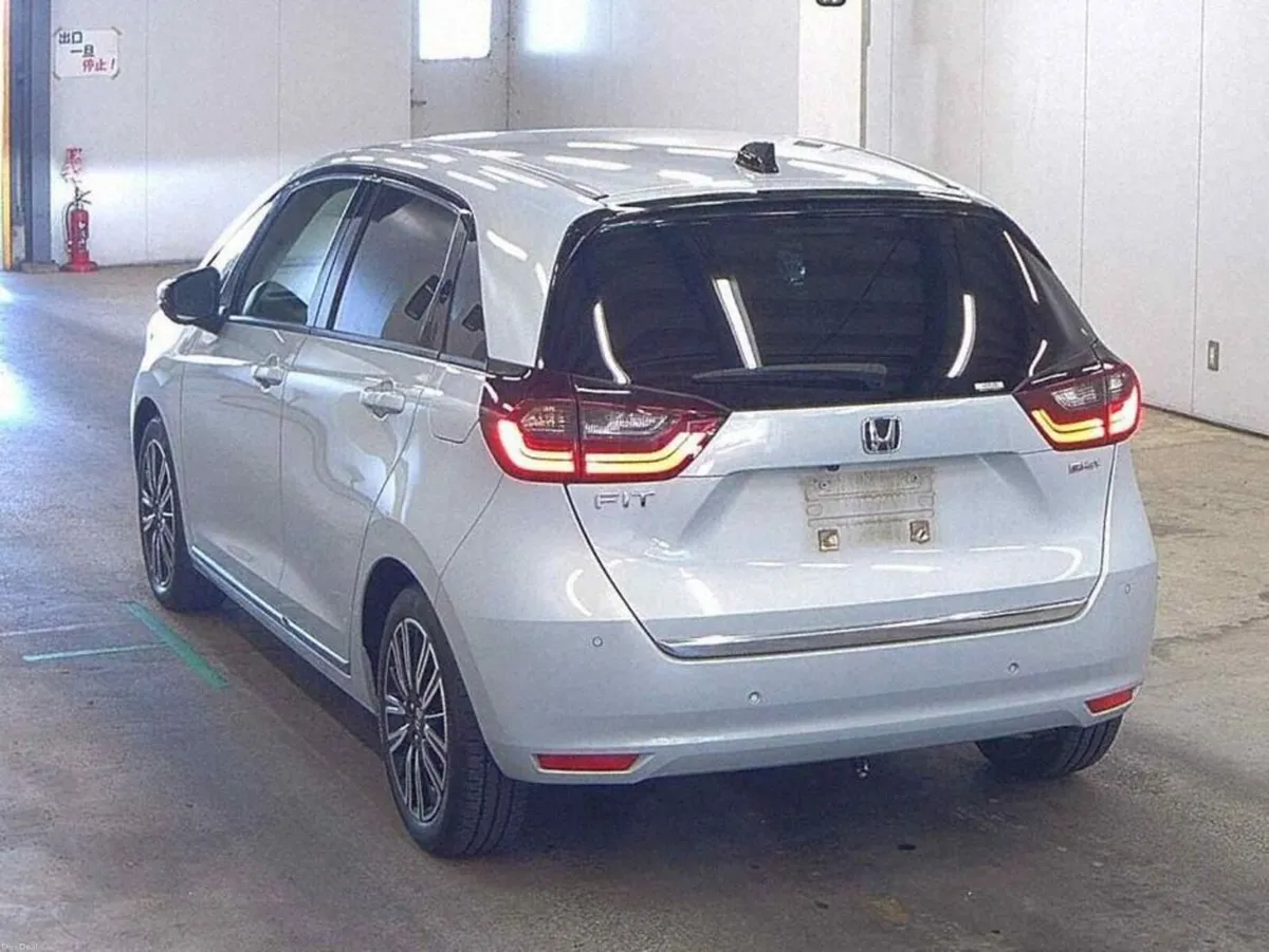 Honda Fit EHEV LUXE - Image 5