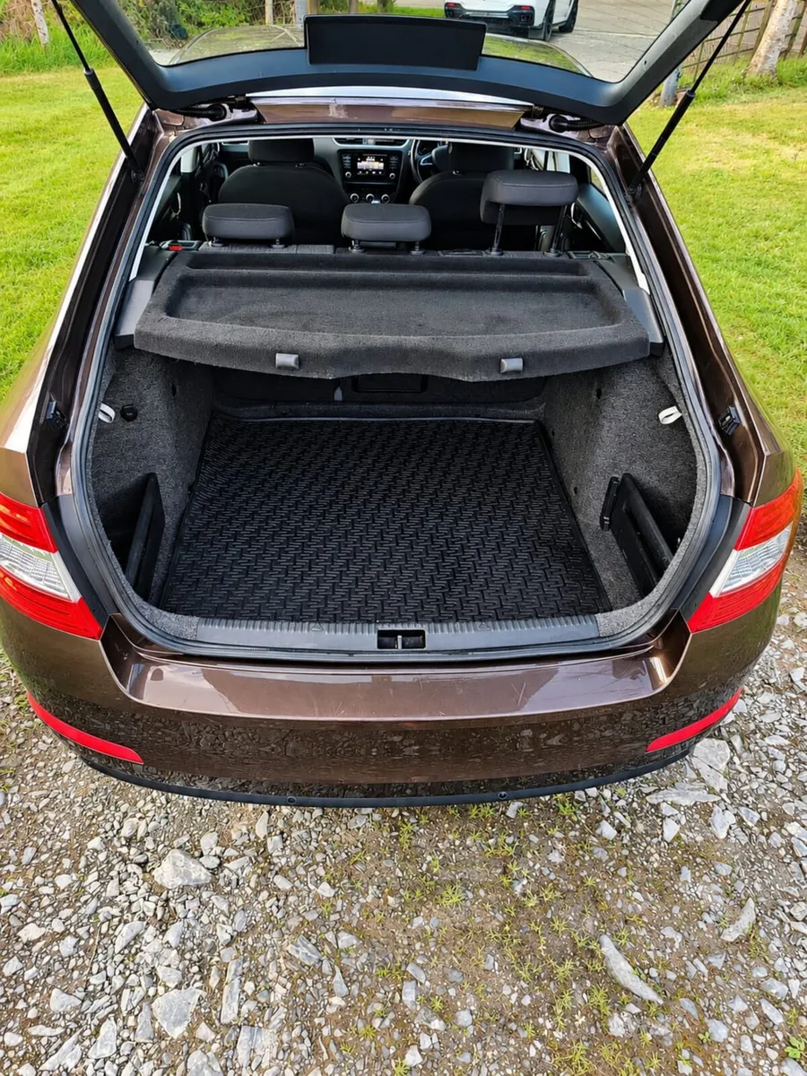 Skoda Octavia ELEGANCE 1.6TDI - Image 6
