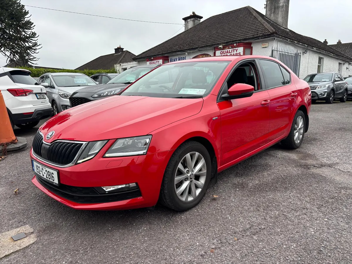 Skoda Octavia 2019 PETROL, ONE  OWNER , LOW  MILES - Image 1