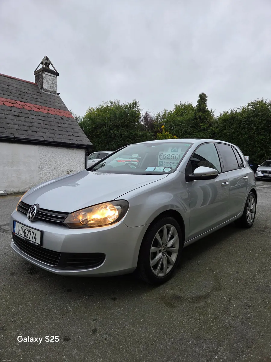 Volkswagen Golf 2011 / 1.2 AUTOMATIC - Image 5