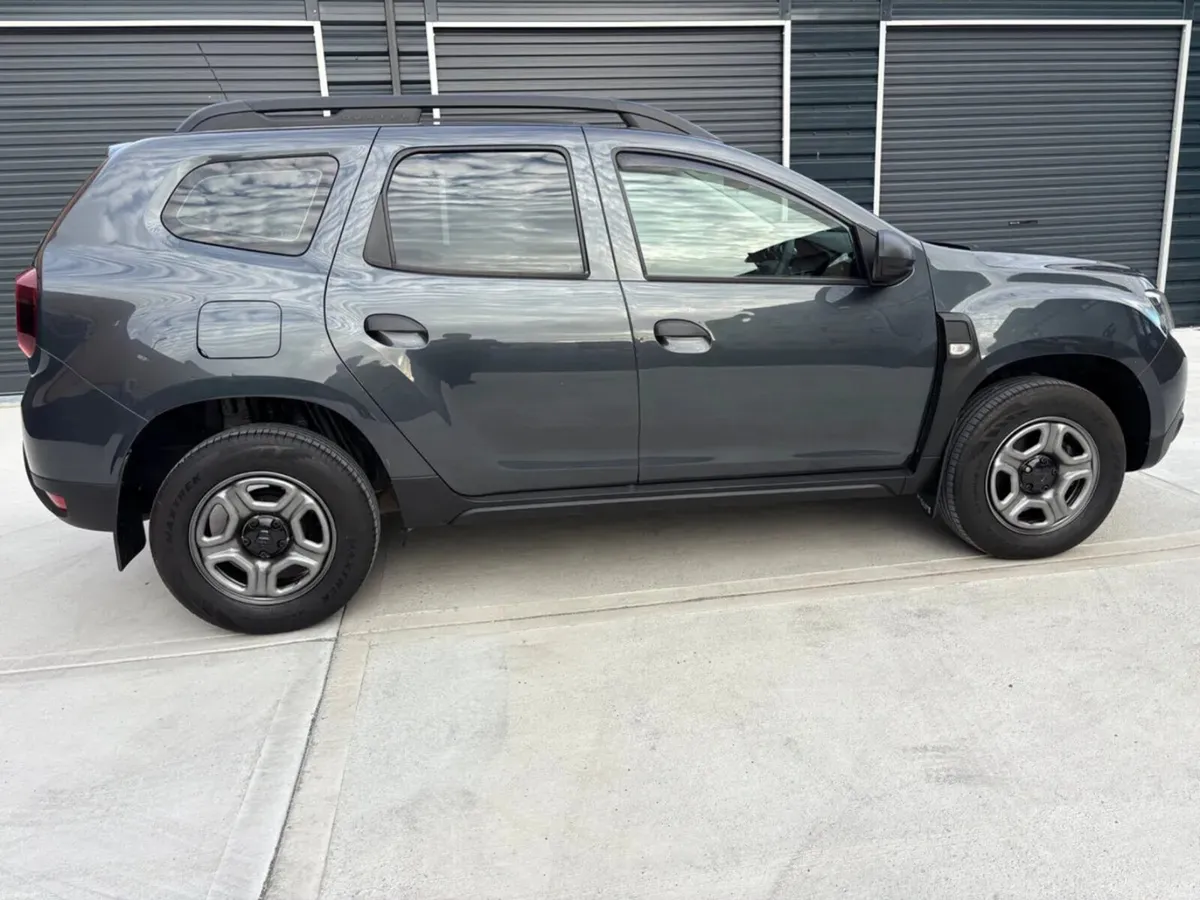2019 Dacia Duster 1.5 Blue DCI 115 Essential - Image 5