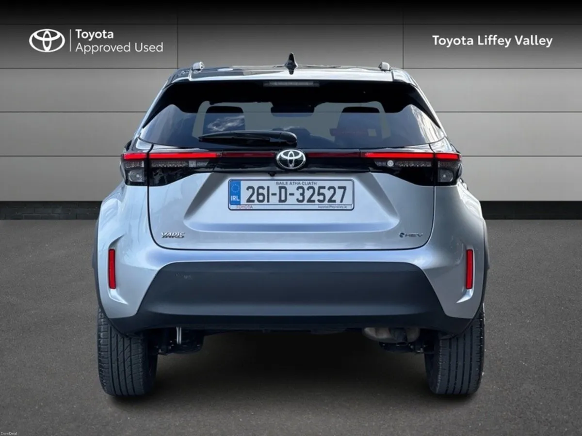 Toyota Yaris Cross YARIS CROSS LUNA SPORT - Image 4