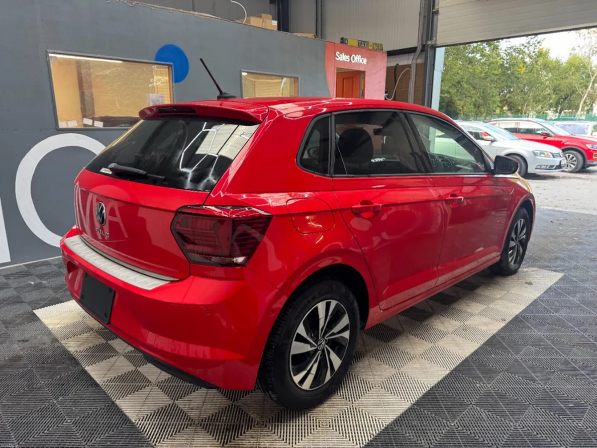 Volkswagen Polo 2021 VOLKSWAGEN POLO TSI COMFORT L - Image 3