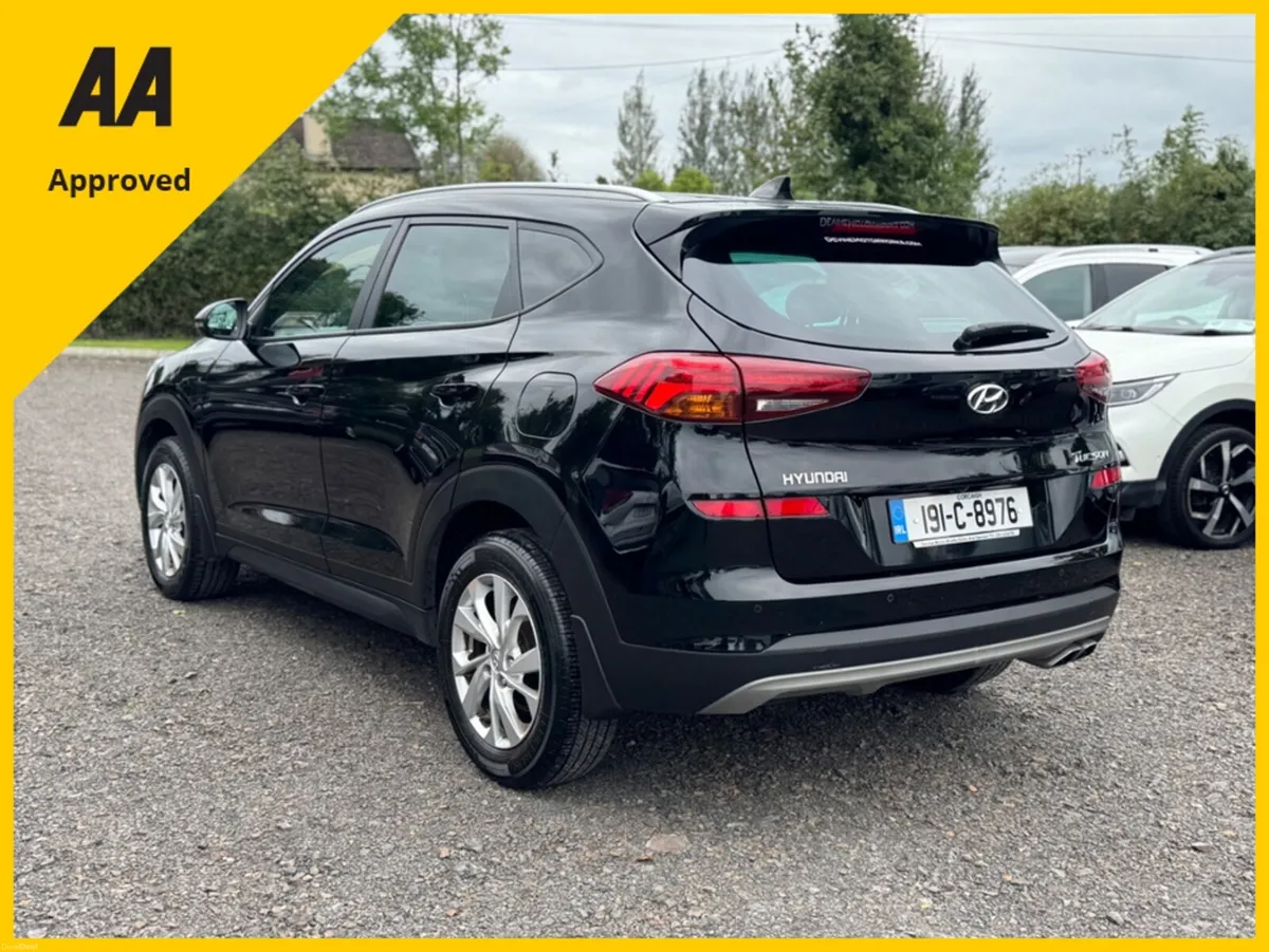 Hyundai Tucson IX35 EXECUTIVE 5DR - Image 2