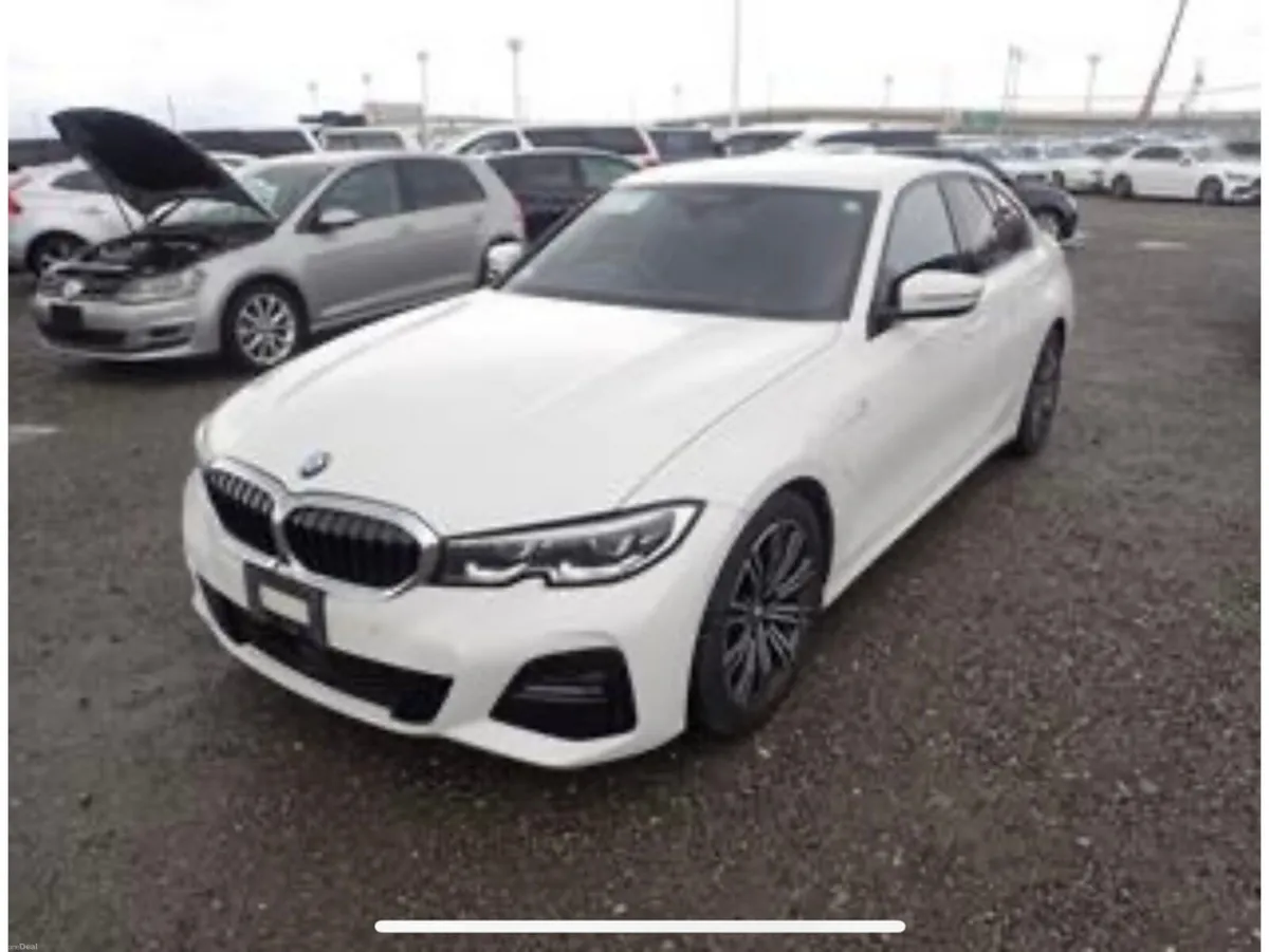 BMW 3-Series BMW 330E M SPORT AUTO 2.0 PETROL PLUG - Image 1