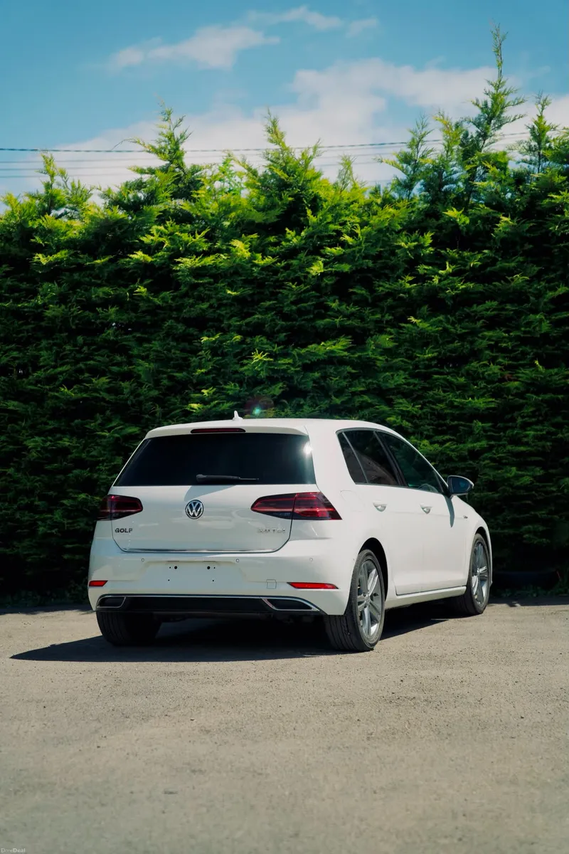 Volkswagen Golf 2.0 TDI Highline 2019 - Image 5