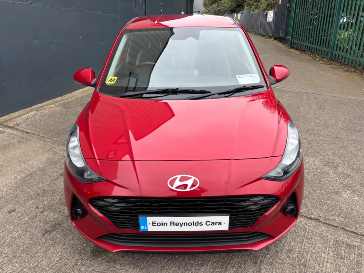 Hyundai i10 DELUXE PLUS 5DR - Image 3