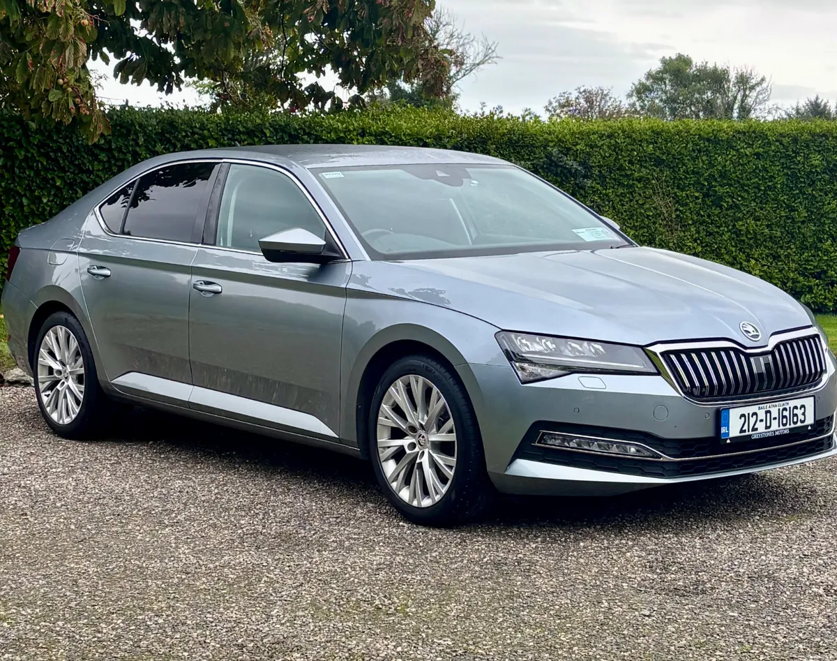 212 Skoda Superb Automatic - Mint Condition - Image 3