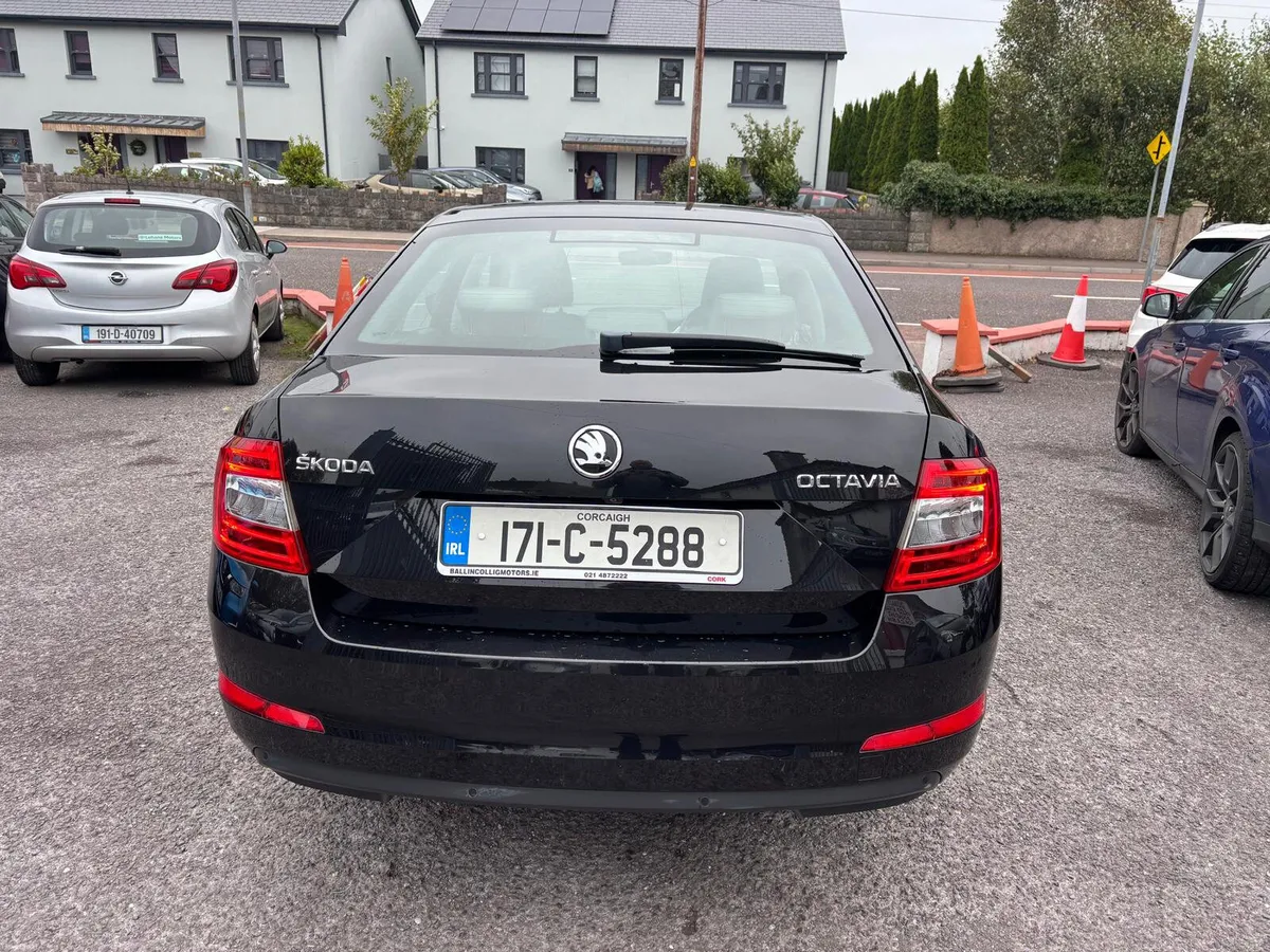 Skoda Octavia 2017  STYLE  DIESEL - Image 6
