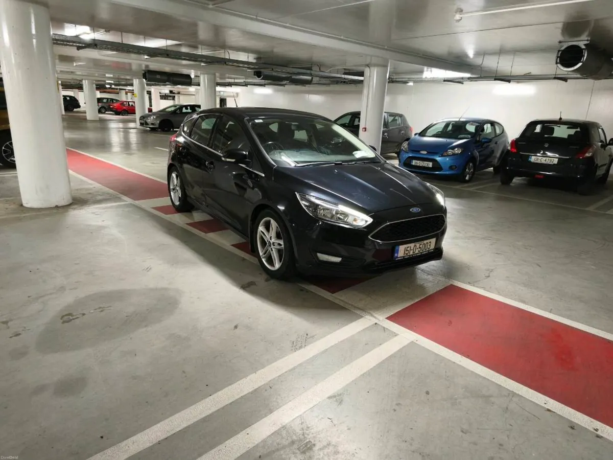 Ford focus low km - Image 1