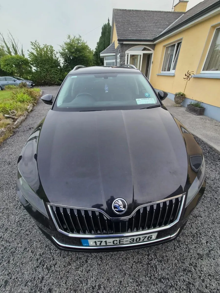 2017 Skoda superb estate - Image 5