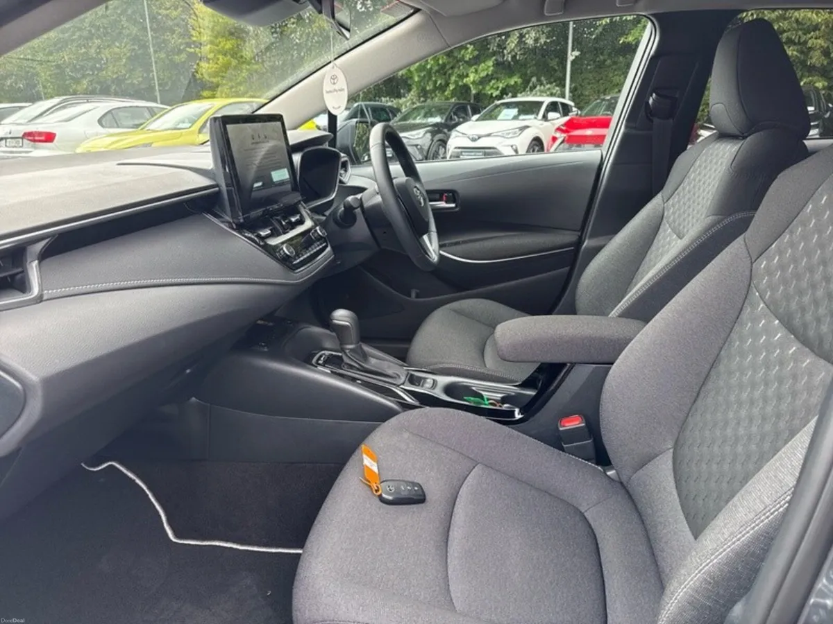 Toyota Corolla COROLLA SALOON LUNA SPORT - Image 6