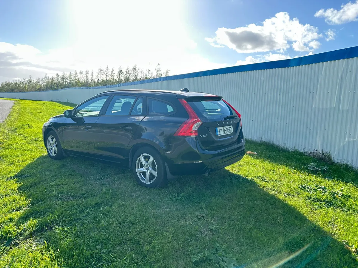 Volvo V60 2017 New NCT 09/28 - Image 3