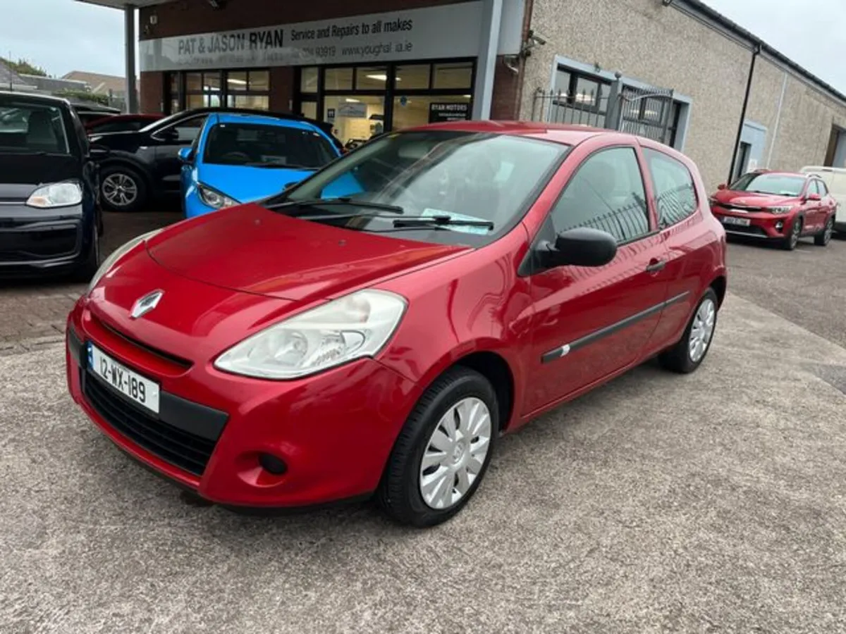 Renault Clio III Expression 1.2 Ethanol 3D 2DR - Image 1