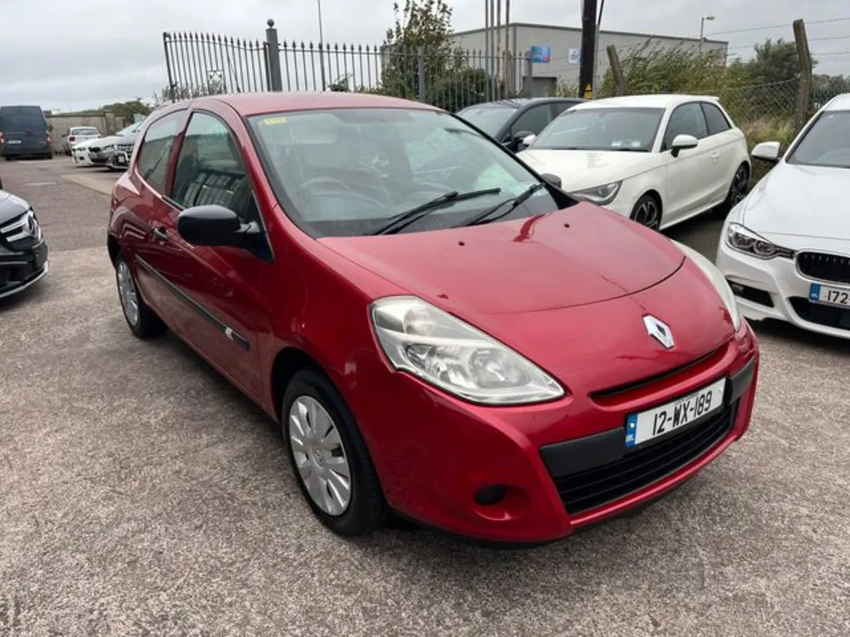Renault Clio III Expression 1.2 Ethanol 3D 2DR - Image 2