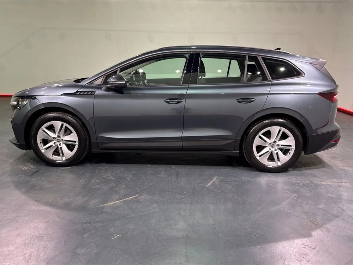 Skoda Enyaq 60 NAV LODGE - FACTORY ALLOYS – DIGITA - Image 6
