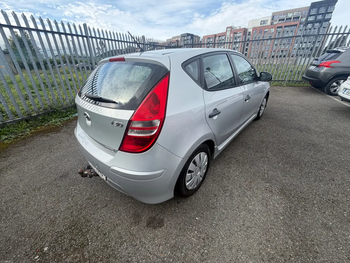 Hyundai i30 1.6 CRDI - Image 3