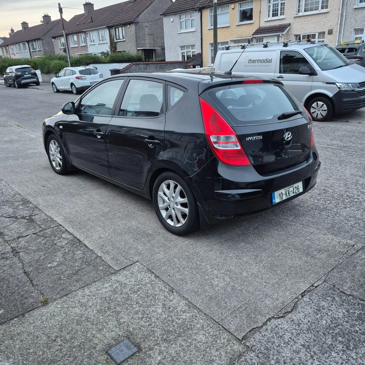 Hyundai i30 2010 - Image 1