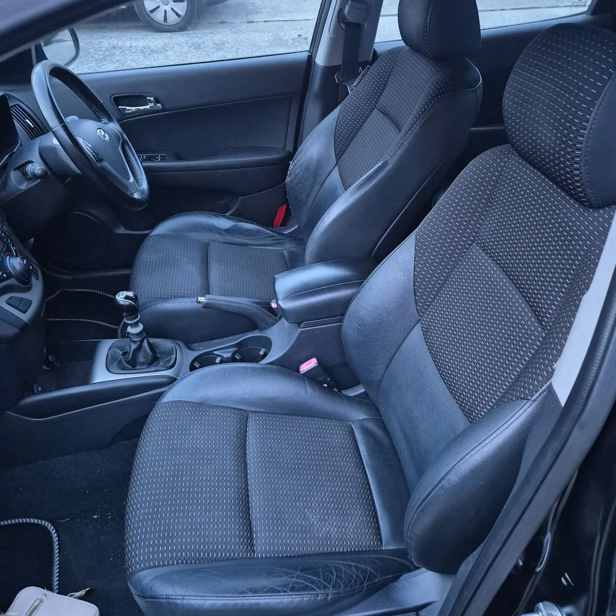 Hyundai i30 2010 - Image 3