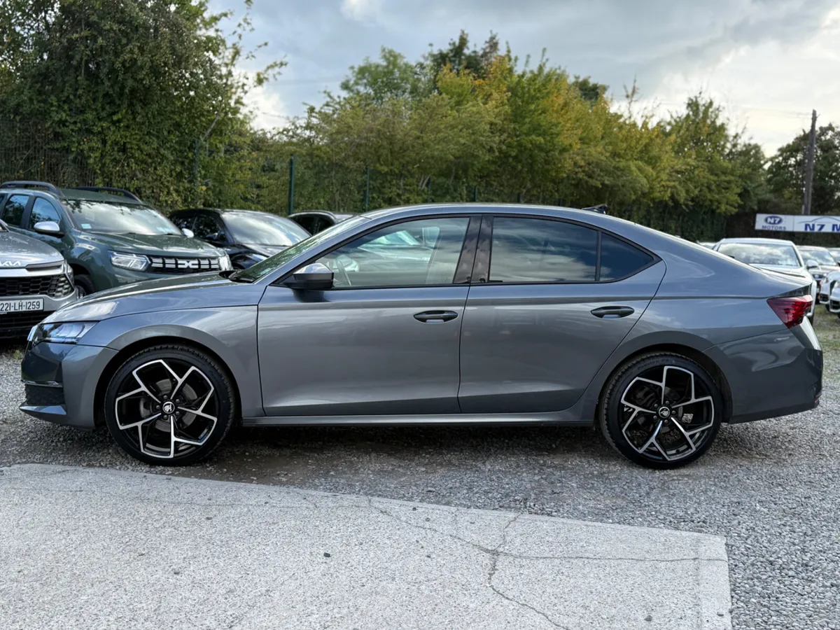 2024 Skoda Octavia 1.5 HYBRID SELECTION DSG AUTO - Image 6
