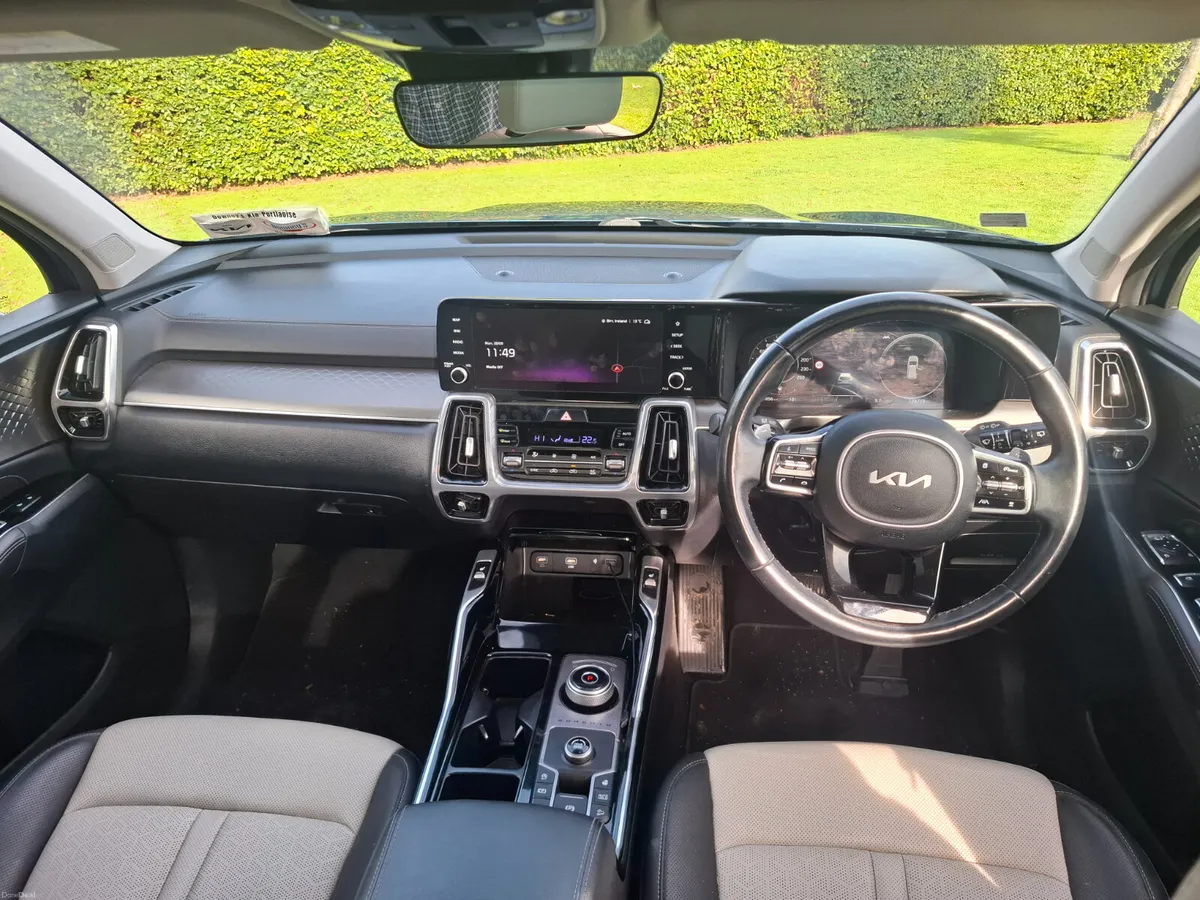 Kia Sorento 2023 - Image 4