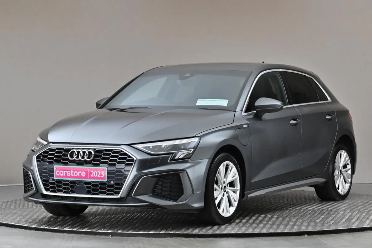 Audi A3 1.4 TFSIE STRONIC S-LINE SPORTBACK PHEV ** - Image 3