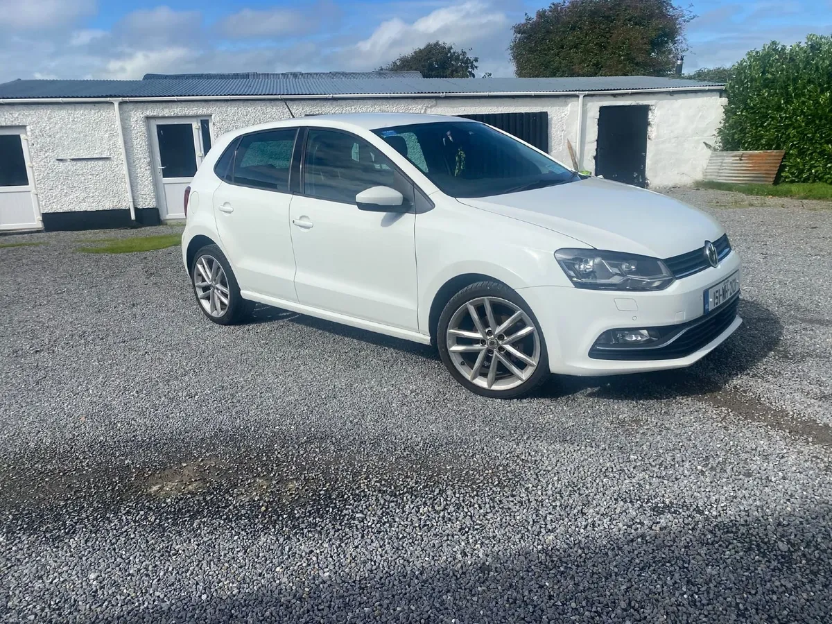 Volkswagen Polo 2015 - Image 1