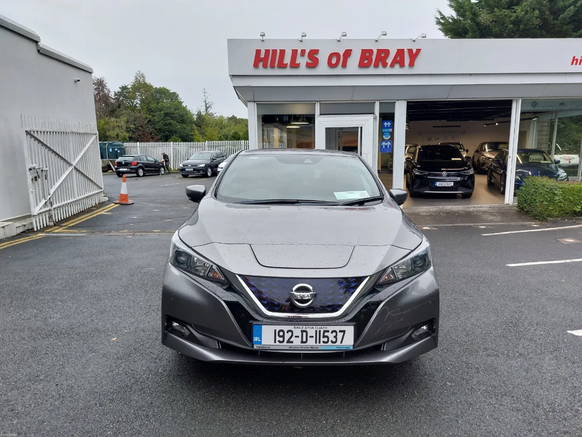 Nissan Leaf 2019 40KW EV SV PREMIUM COLD PACK - Image 2
