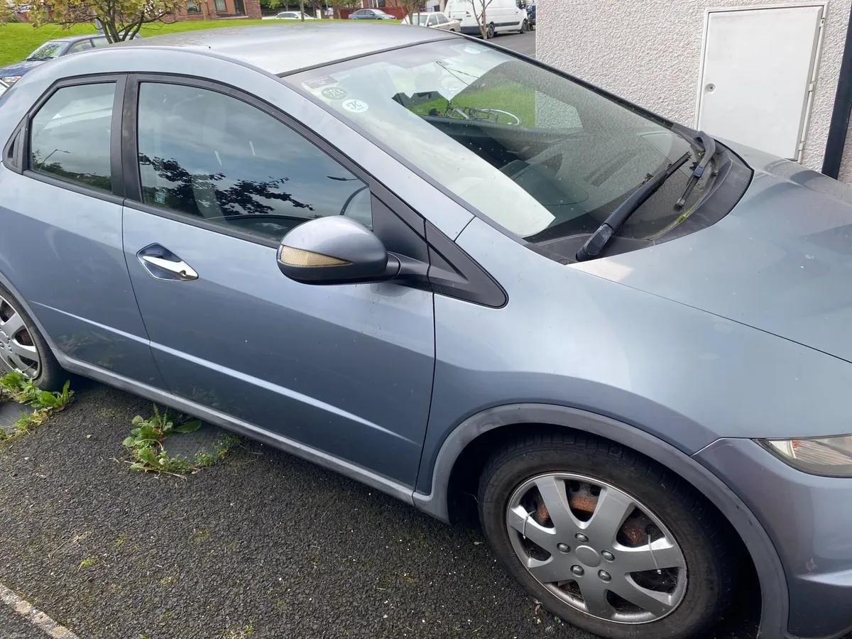 Honda Civic 2007 - Image 1