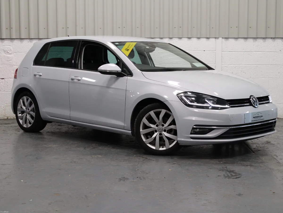 2018 Volkswagen Golf Highline Pearl - Image 4