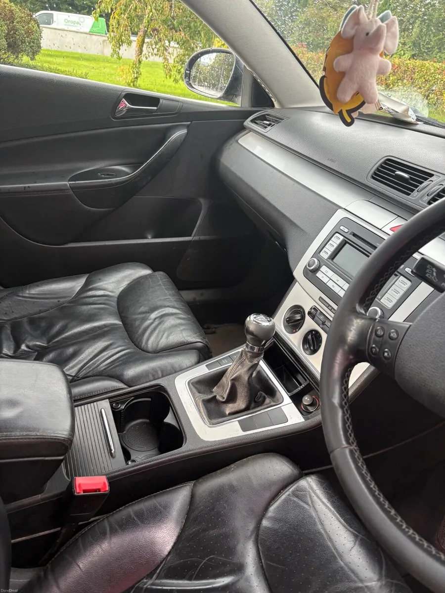 Volkswagen Passat 2008 - Image 5