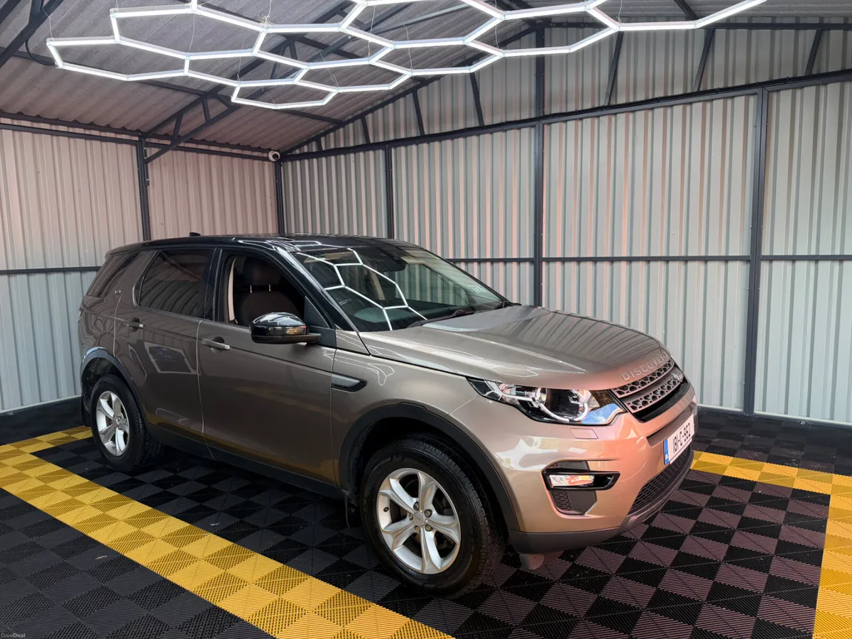 Land Rover Discovery Sport 2018 - Image 2