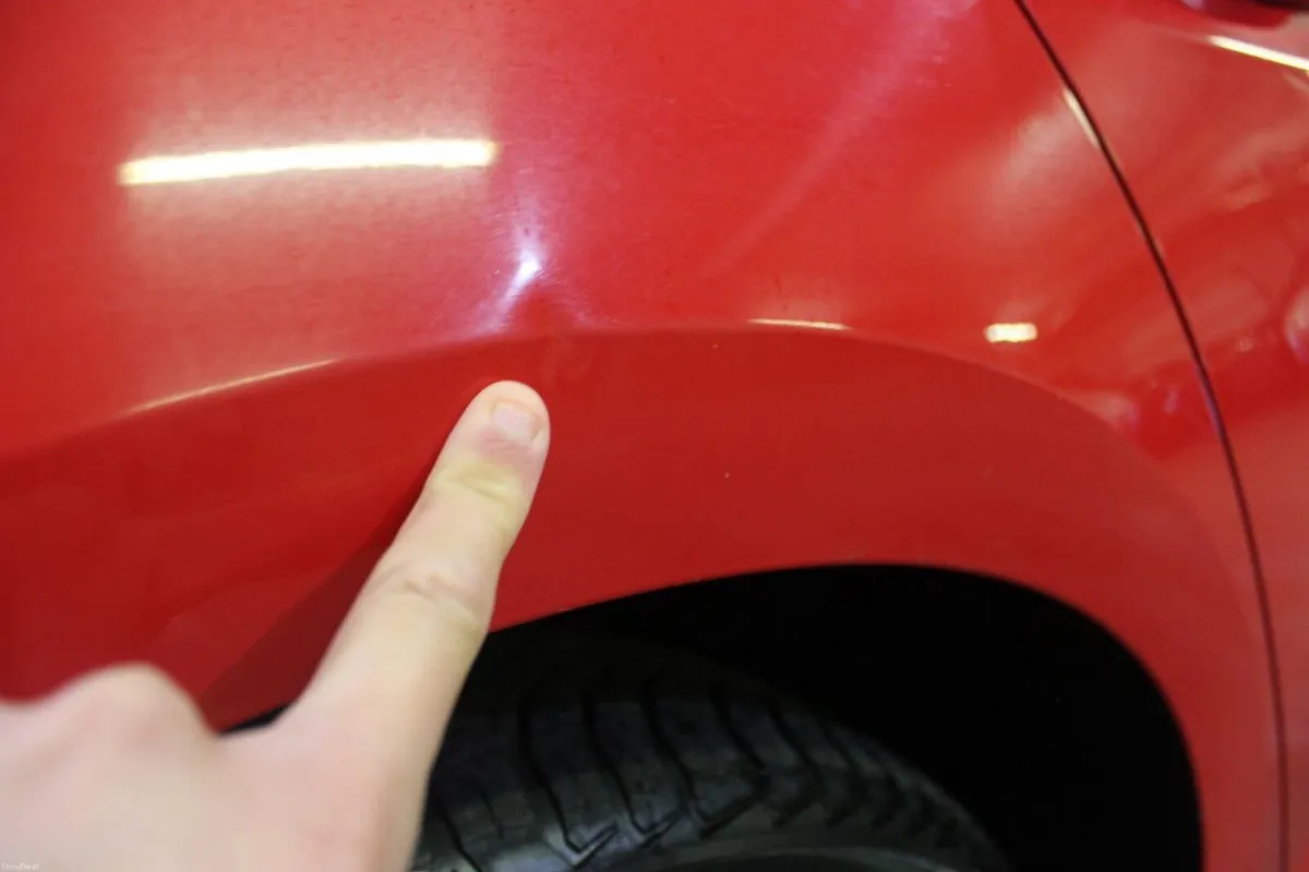 Volkswagen Golf 1.6 TDI 115HP Trendline - TENDER 1 - Image 3