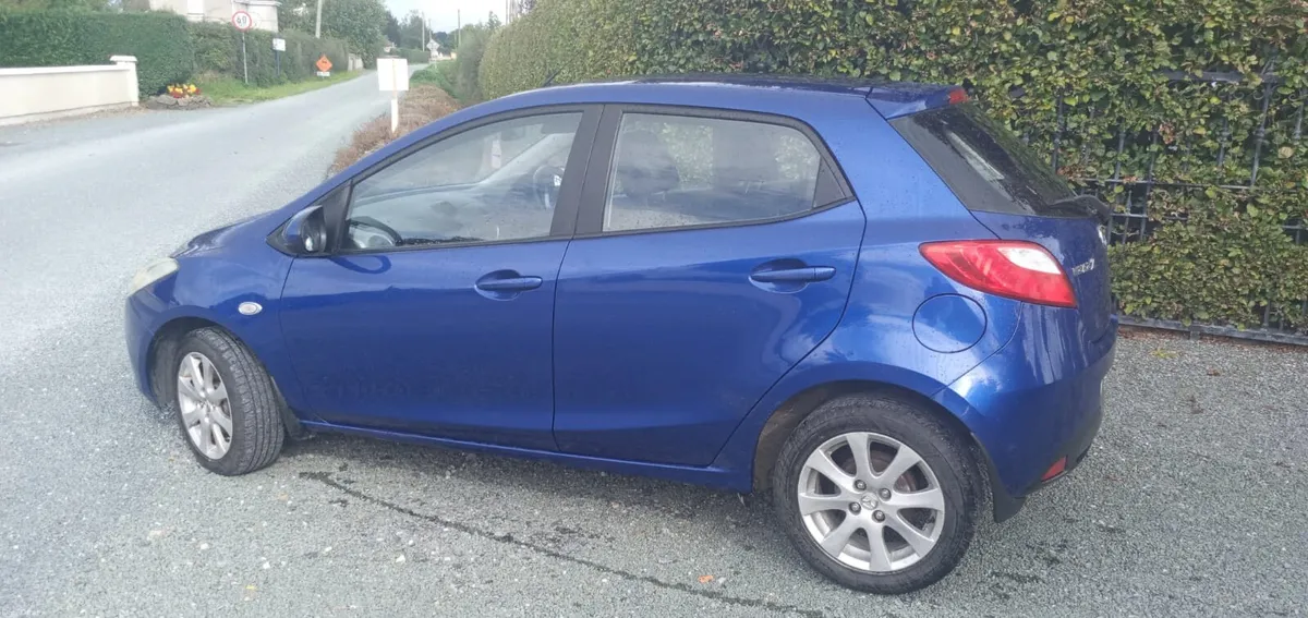 Mazda 2 - Image 4