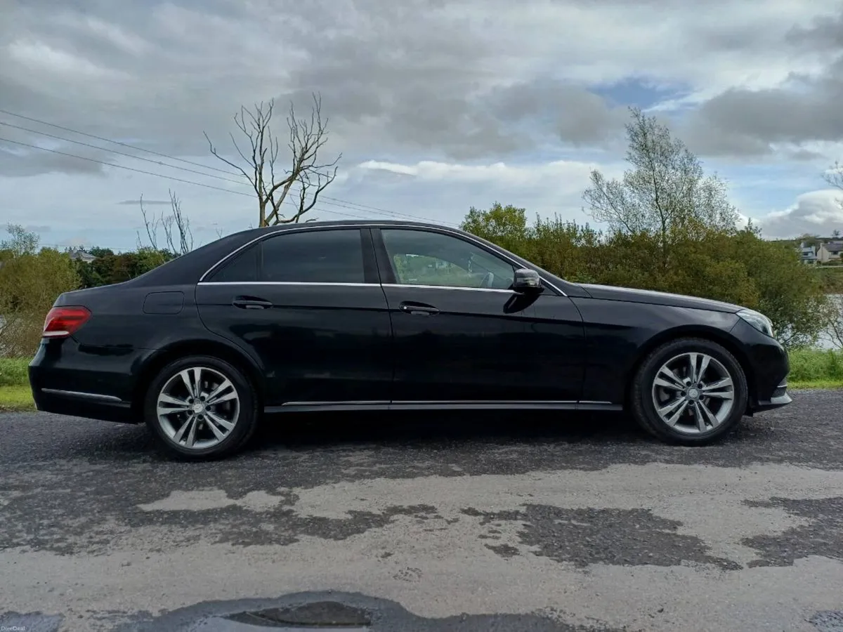 Mercedes E220 Automatic - Image 1