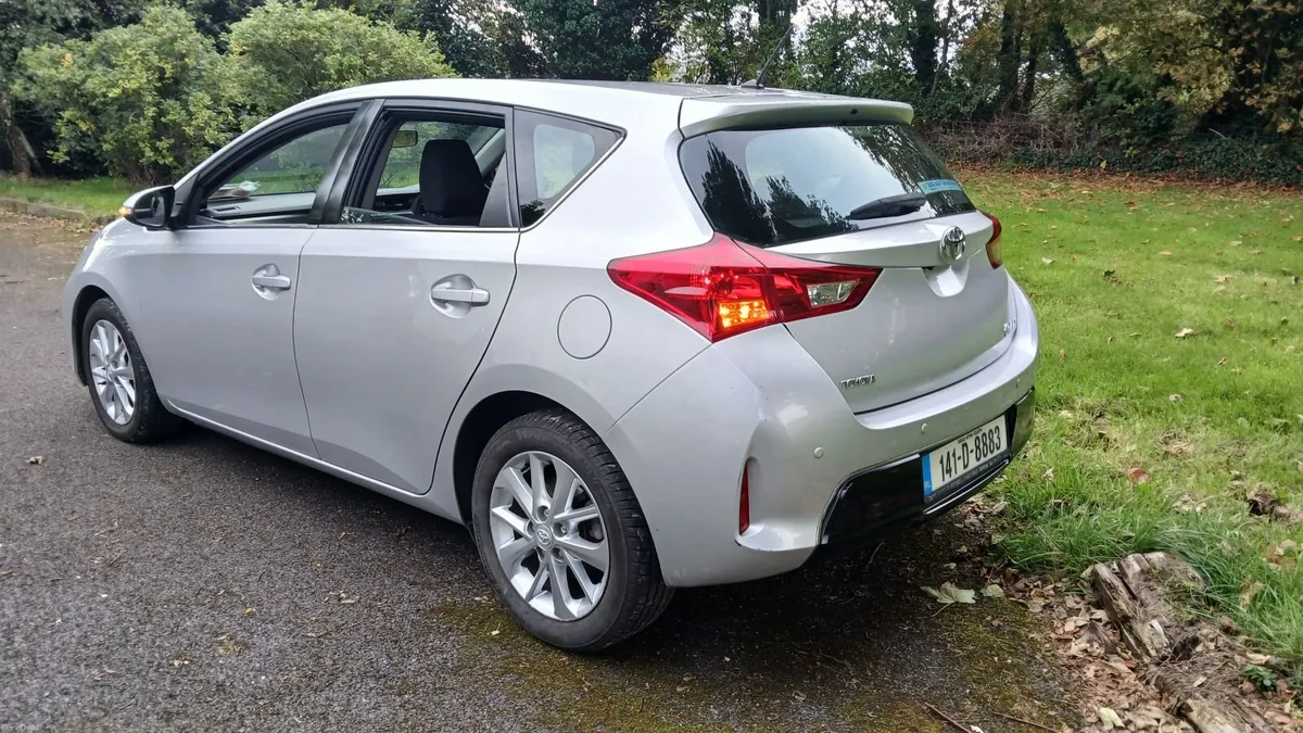 Toyota Auris Diesel NCTd  FSH - Image 6
