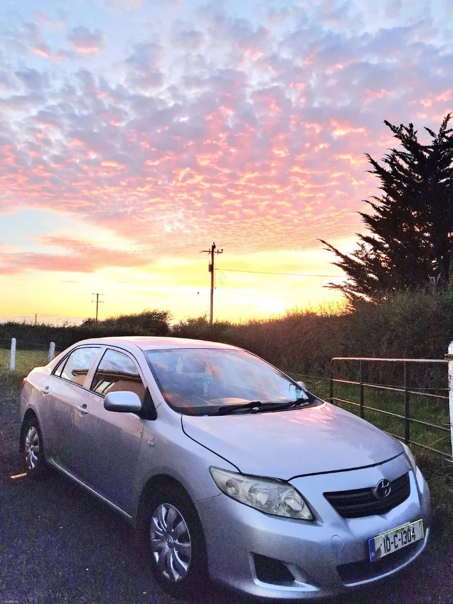 Toyota Corolla 2010 - Image 1
