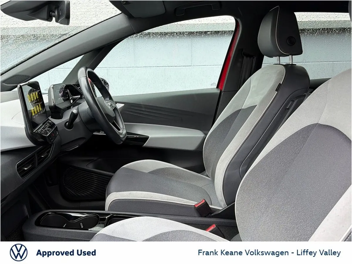 Volkswagen ID.3 58KWH BUSINESS 204HP *KINGS RED ME - Image 4