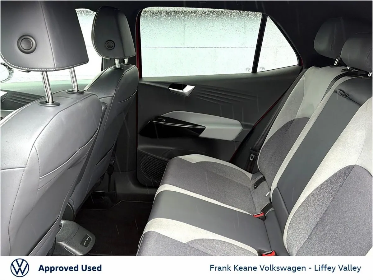 Volkswagen ID.3 58KWH BUSINESS 204HP *KINGS RED ME - Image 6