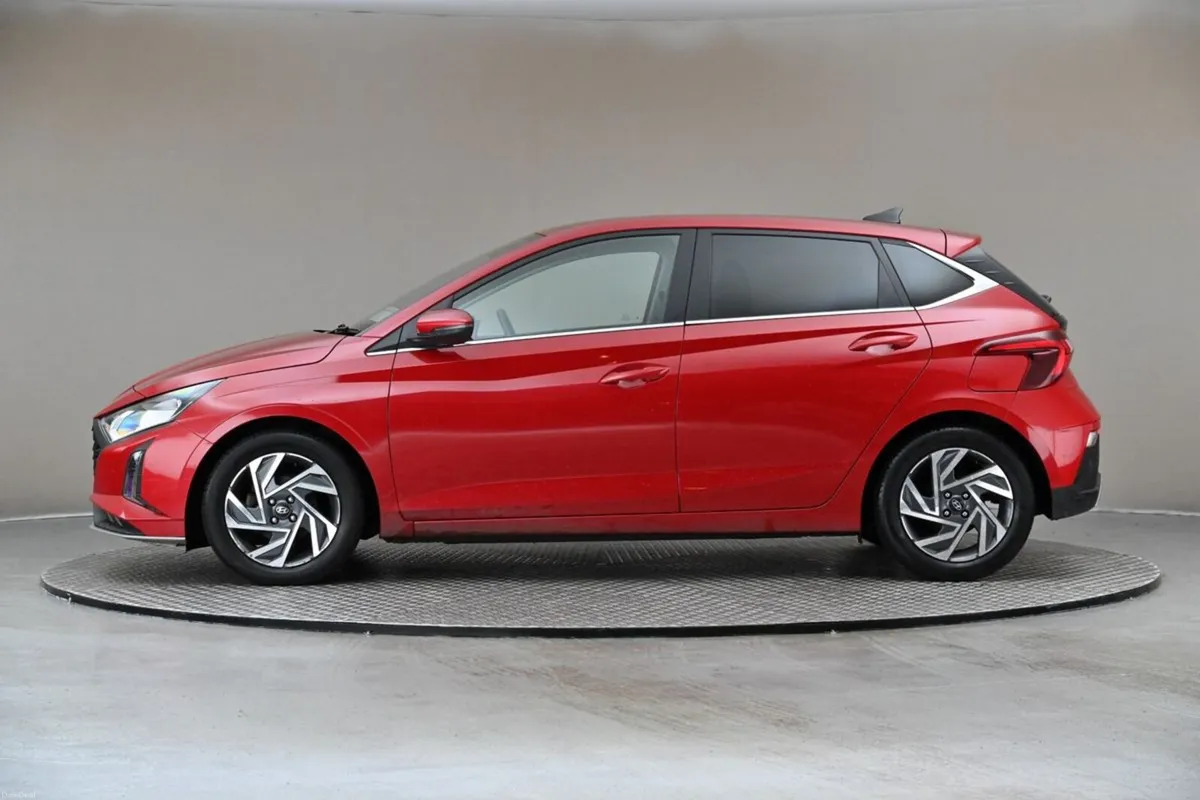 Hyundai i20 1.2 5SPD DELUXE PLUS **REVERSE CAM** - Image 5