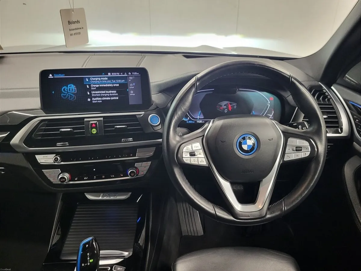 BMW iX3 80 kWh Premier Edition Pro - Image 5