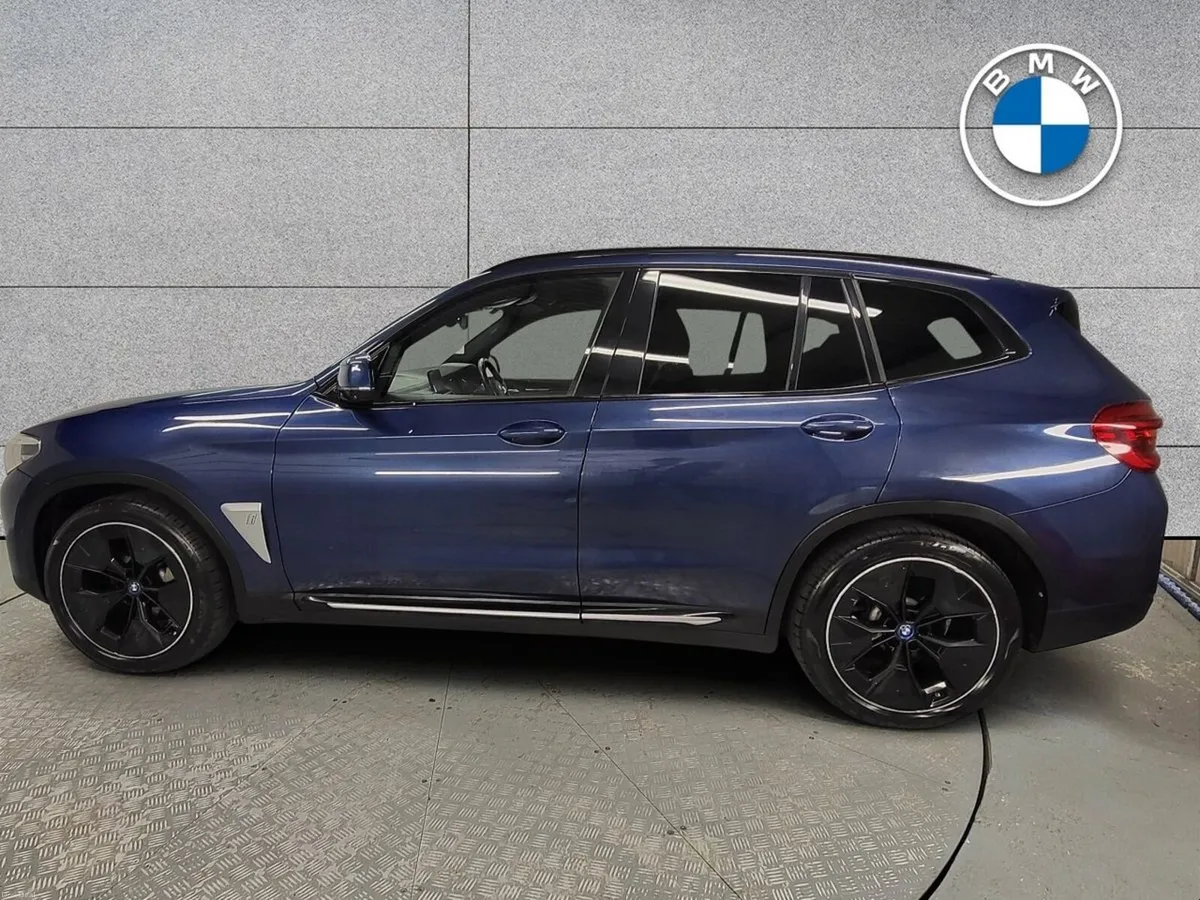 BMW iX3 80 kWh Premier Edition Pro - Image 3