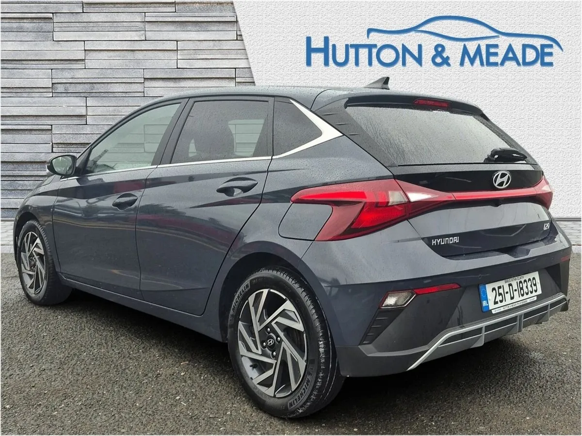 Hyundai i20 Delux Plus 1.2 Petrol 5dr - Image 2