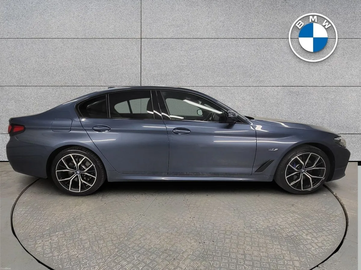BMW 5-Series 530e M Sport - Image 3