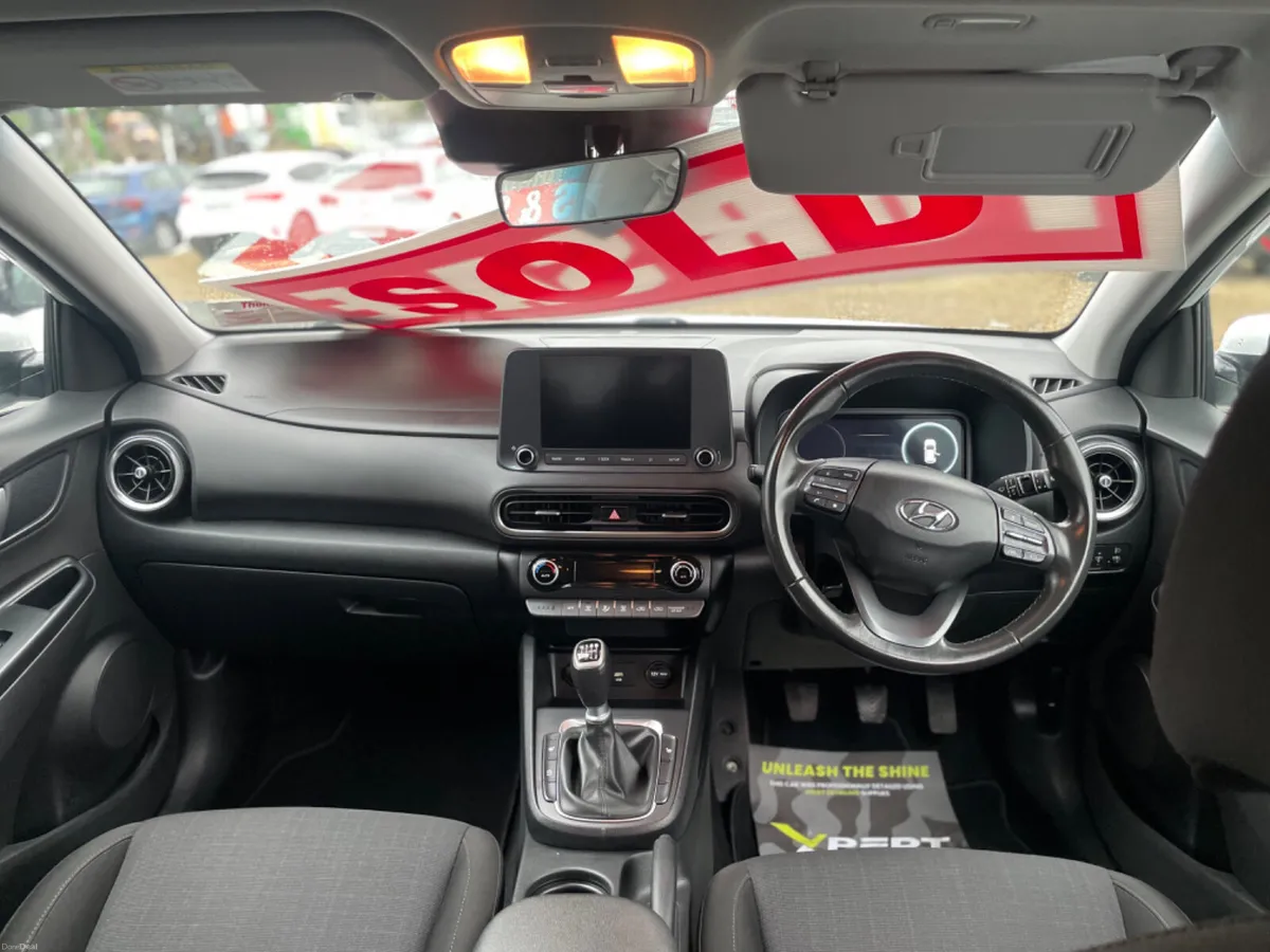 2022 Hyundai KONA  1.0 T-GDI Executive - Image 6