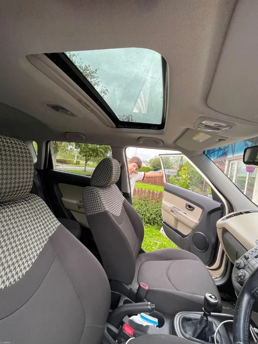 Kia Soul 2009 - Image 2