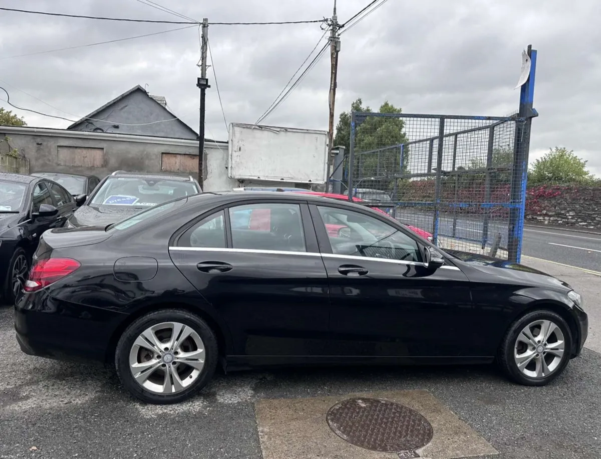 2017 Mercedes Benz C-Class LOW MILEAGE - Image 6